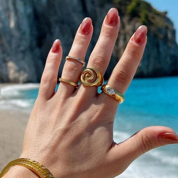 New! “Milos” Swirl Statement Gold Ring - Picture 1 of 2